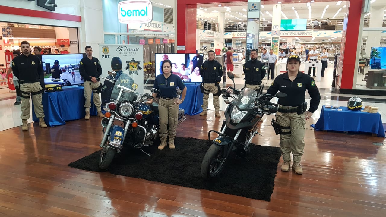Via Verde Shopping recebe exposição da Polícia Rodoviária Federal nesta sexta-feira