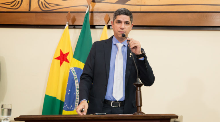 Calegário diz que Podemos adotará postura mais firme na Aleac: “Sabe a força que tem”