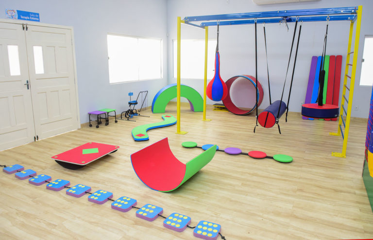 Centro especializado em autismo na capital acreana tem fila de espera com mais de 600 crianças