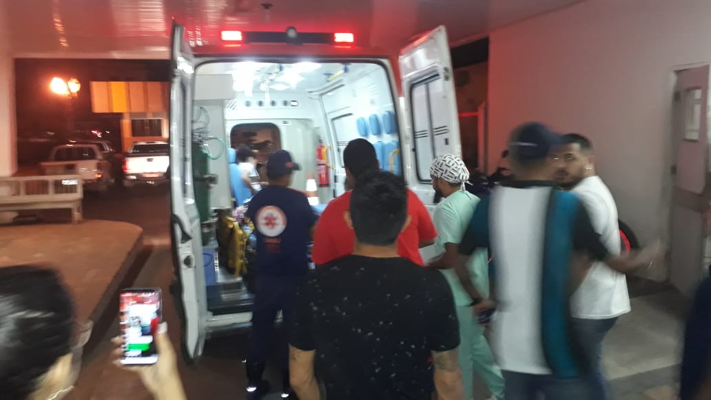 Ônibus que tombou na 364 transportava 31 estudantes; governo emite nota