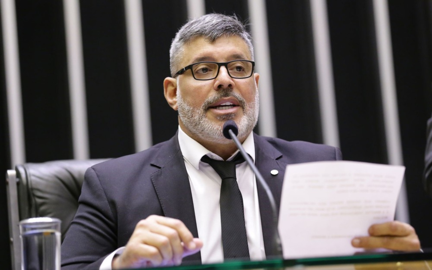 PSL decide expulsar deputado Alexandre Frota após críticas a Bolsonaro