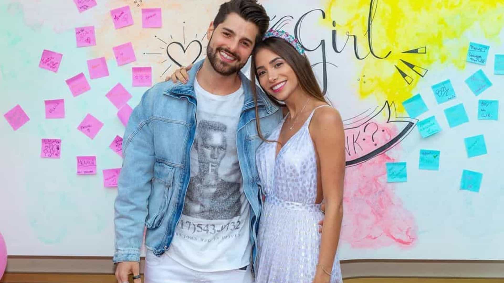 Dj Alok e Romana Novais revelam sexo do primeiro filho