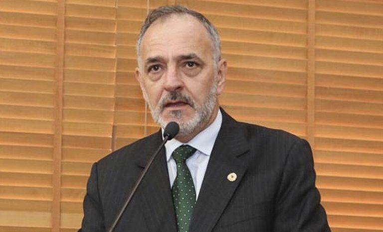 Tchê deve ser o novo secretário de Produção e Gemil Júnior pode assumir cargo de deputado