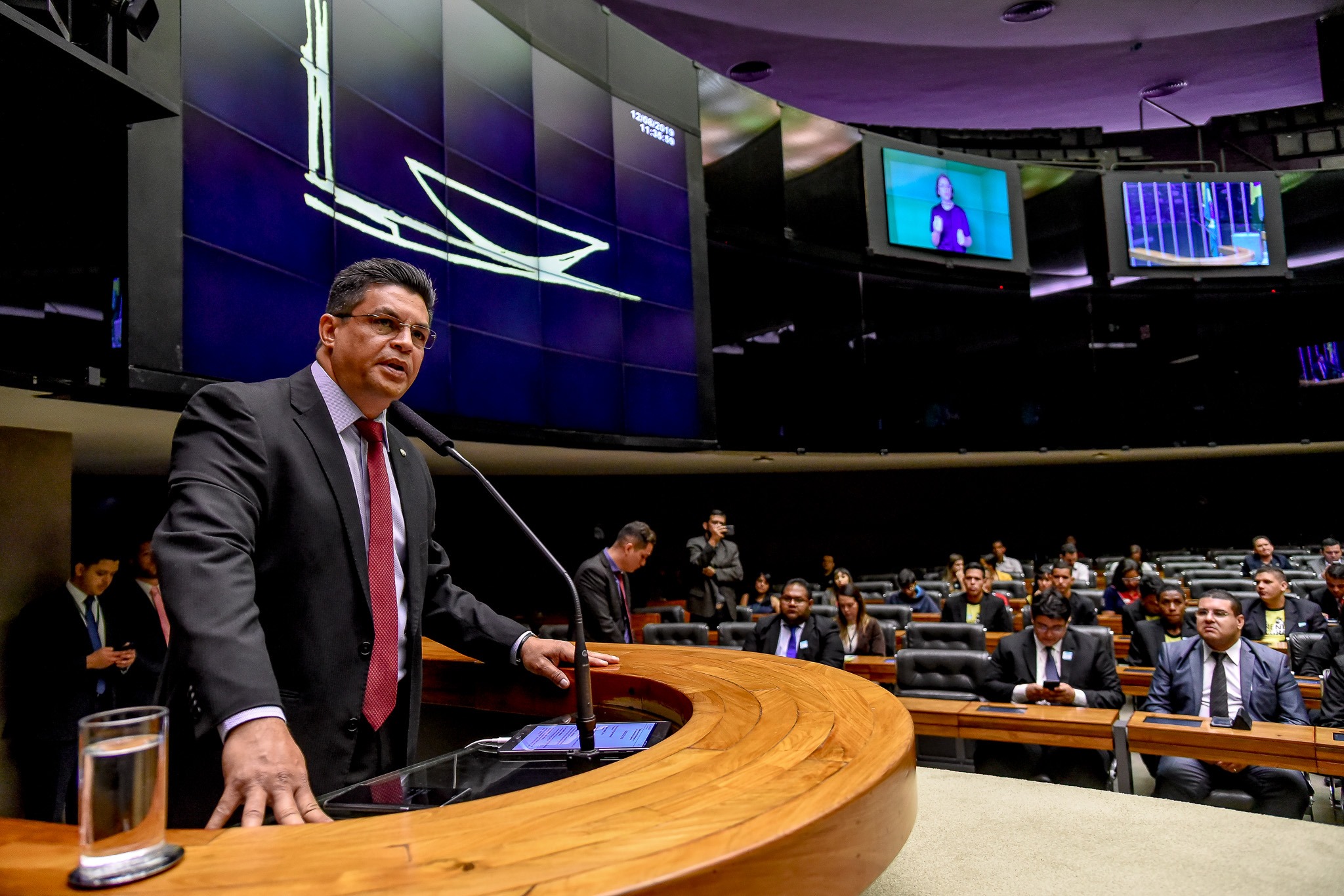 Manuel Marcos pede adoção de medidas visando a revitalização e preservação do Igarapé São Francisco