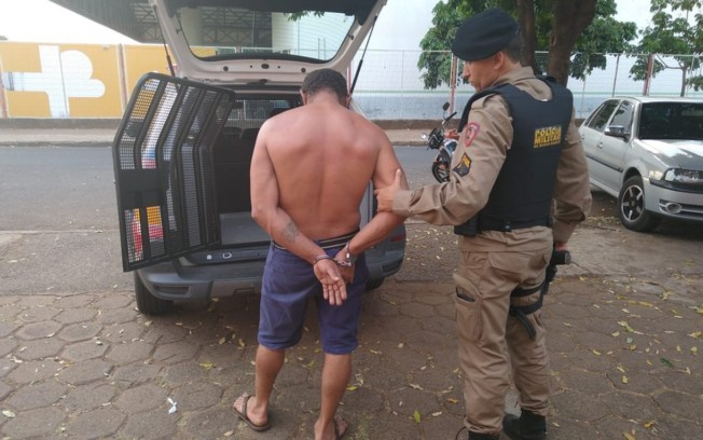 Menina é estuprada pelo padrasto para “saber se ela era virgem”