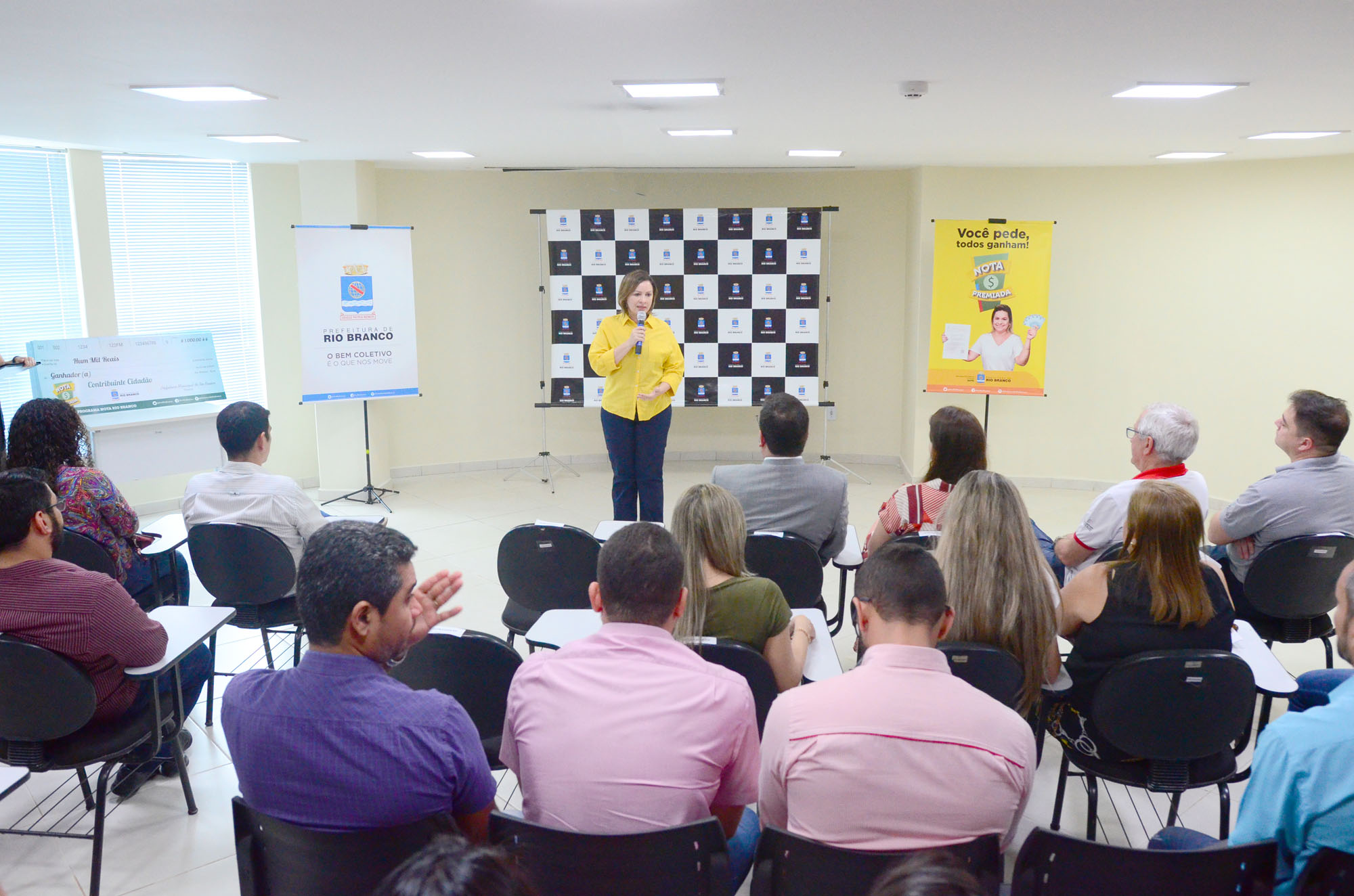 Prefeitura entrega mais uma rodada de prêmios do Nota Premiada