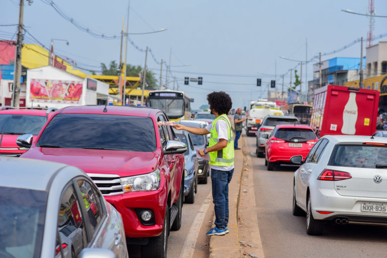 RBTrans notifica mais de 900 veículos que cometeram infrações na capital acreana; confira a lista