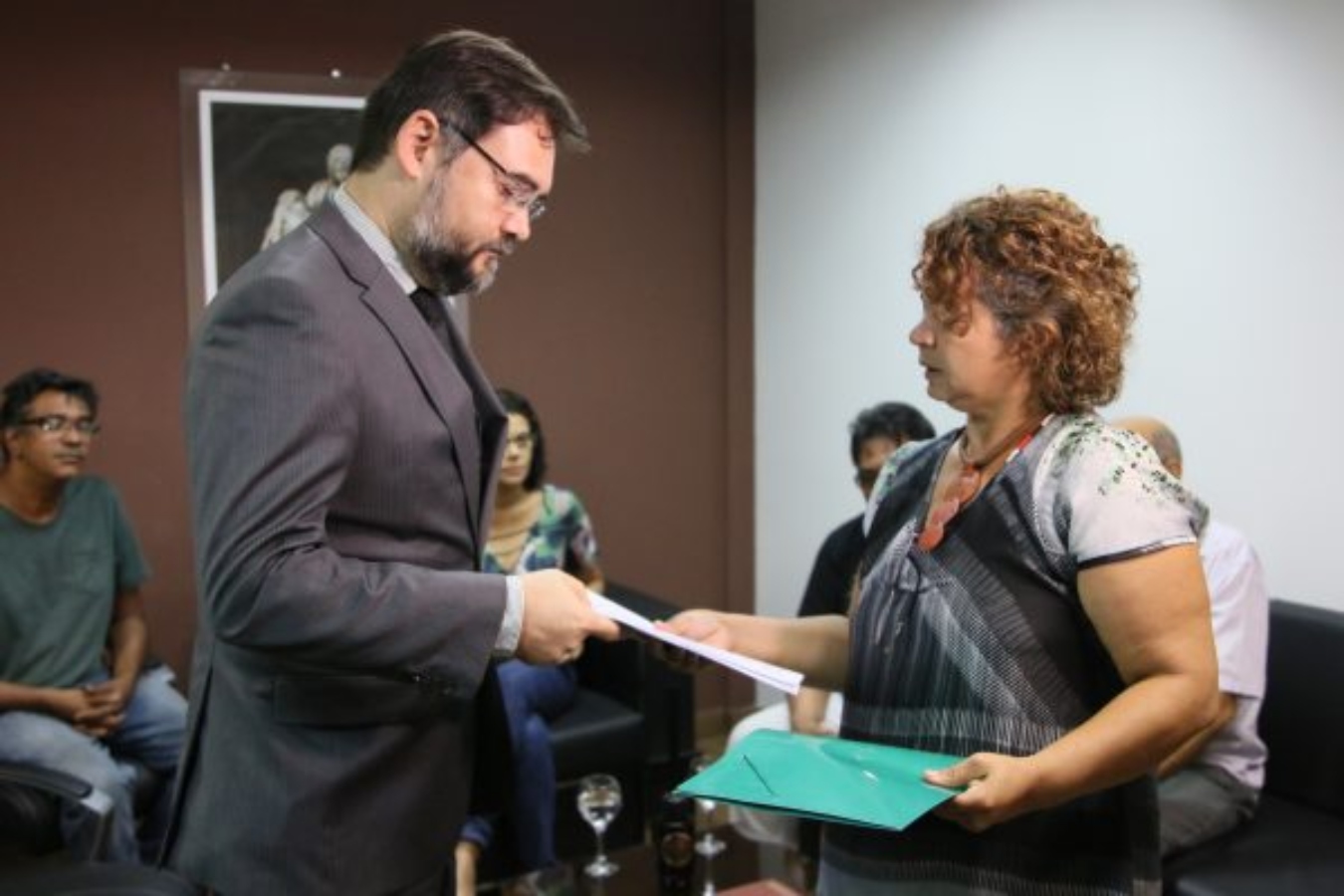 Filha de Chico Mendes vai ao MPAC pedir providências contra crimes ambientais