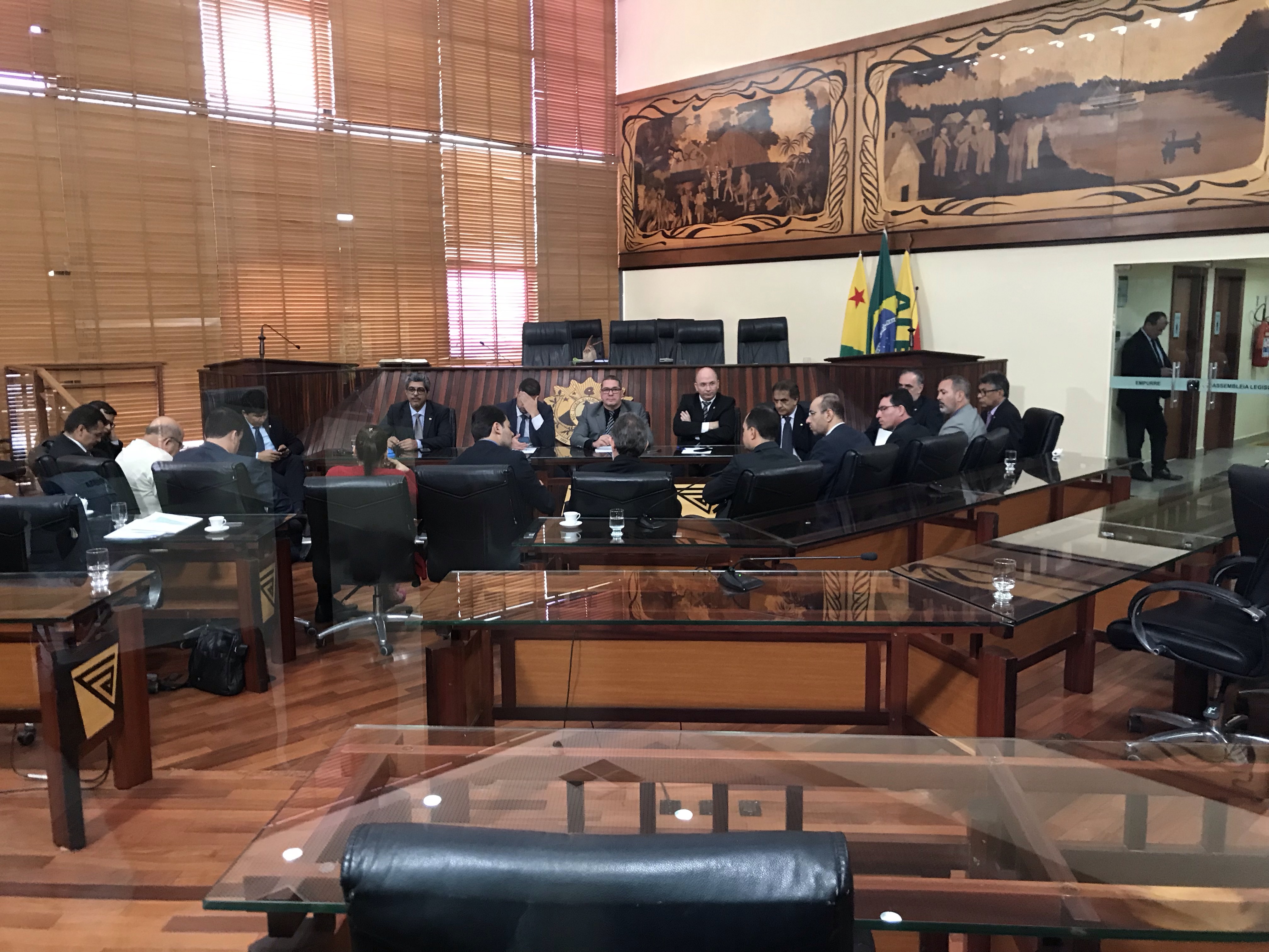 Após votação, deputados aprovam alteração em custos judiciais do TJAC