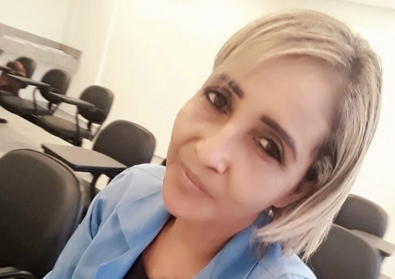 “Eu sobrevivi”, diz mãe que perdeu um filho por suicídio e outro por assassinato no Acre