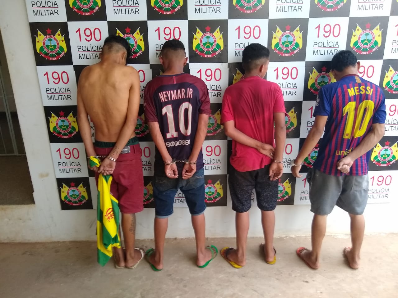 Menores são apreendidos enquanto planejavam assalto a ônibus