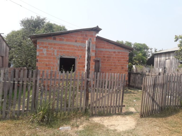 Professor é encontrado degolado, nu e defecado em bairro de Rio Branco