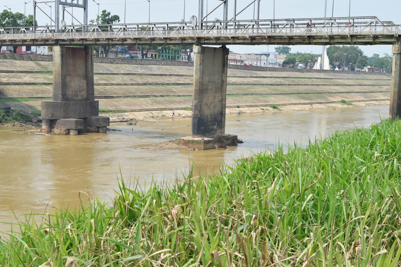 Governo implementa programa inédito de recuperação ambiental do rio Acre