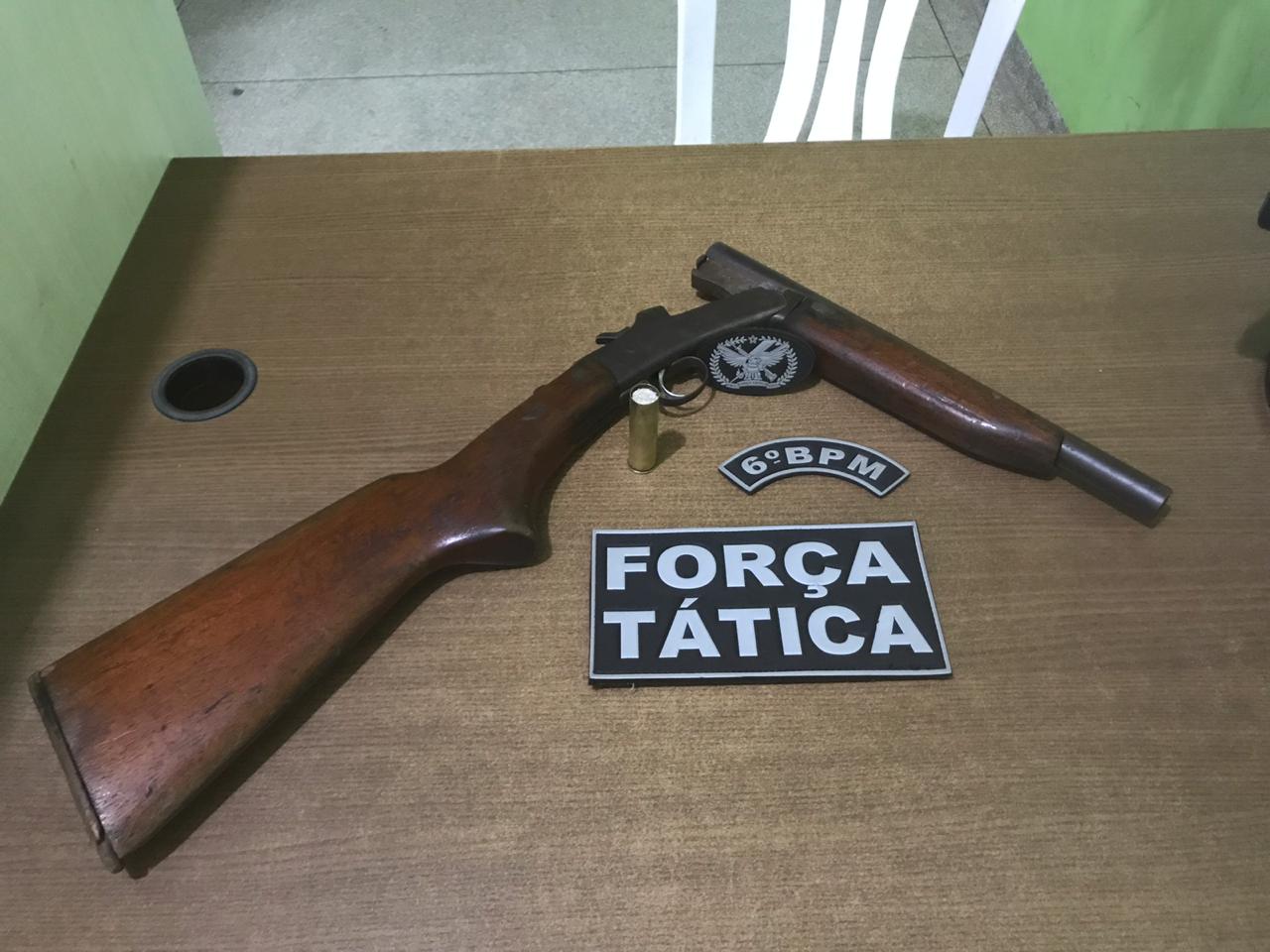 Dois homens são presos em Cruzeiro do Sul por porte ilegal de arma de fogo