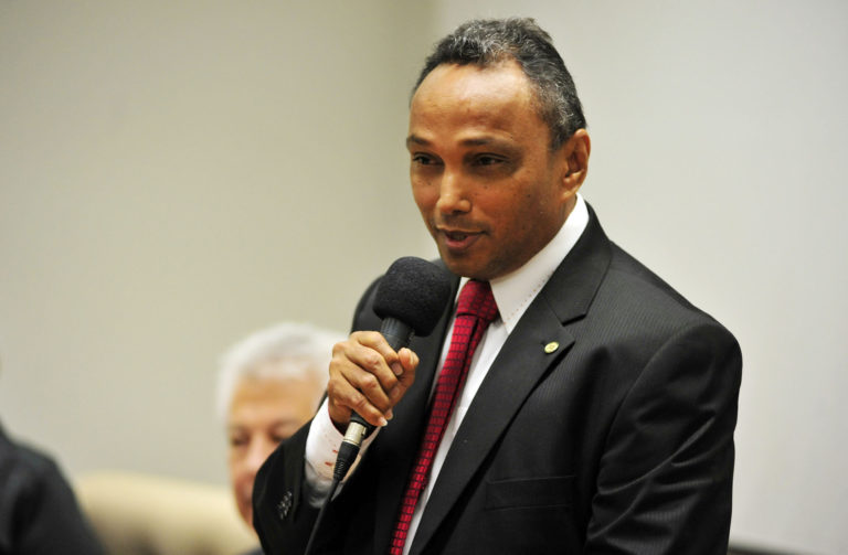 PT estuda composição de partidos de esquerda para eleições de 2022 no Acre, diz Sibá Machado