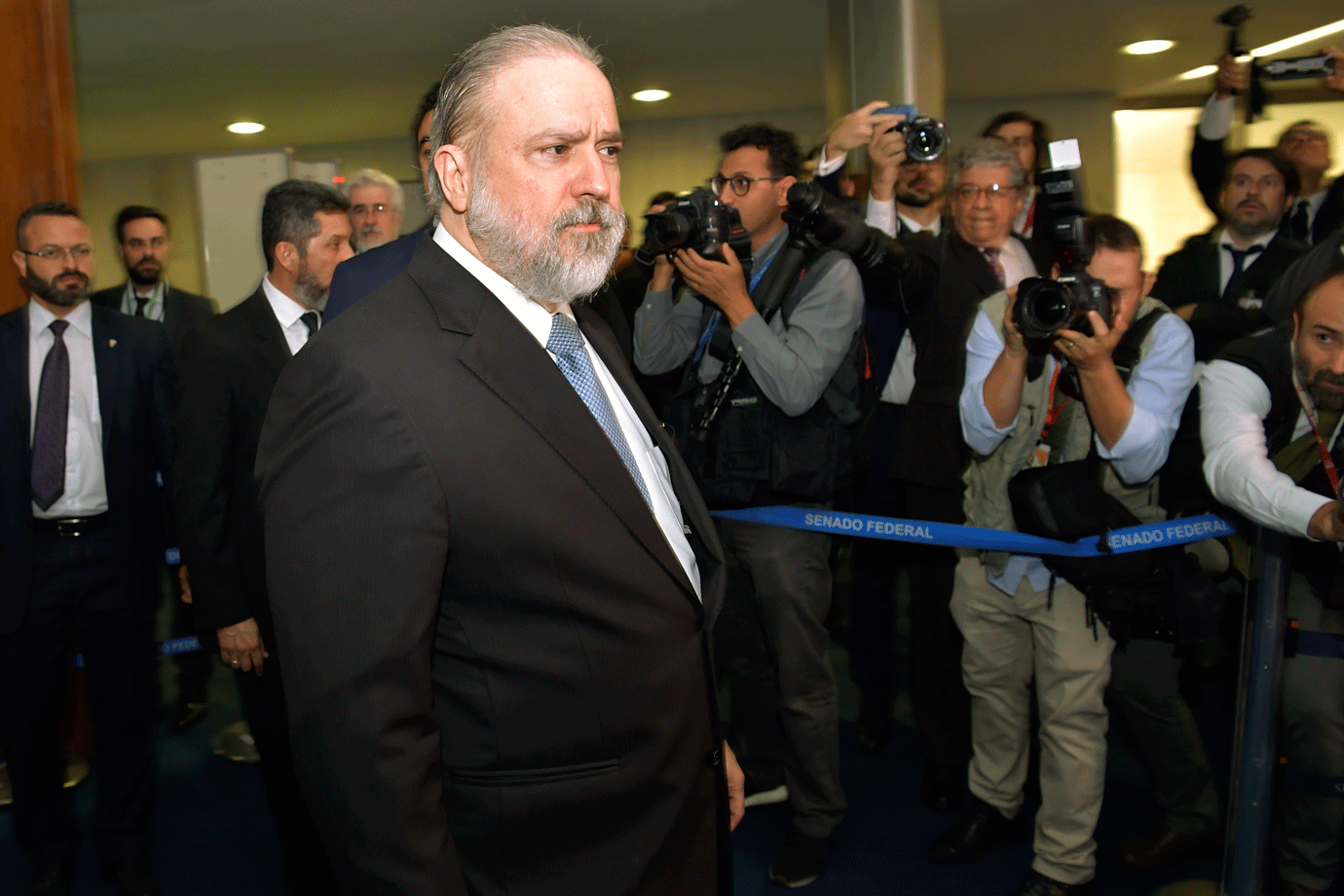 Gladson revoga exonerações, FGTS, PGR a mais: fique bem informado