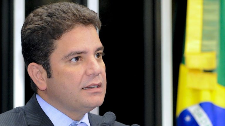 Governo vai instaurar inquérito para descobrir paradeiro de 237 veículos oficiais