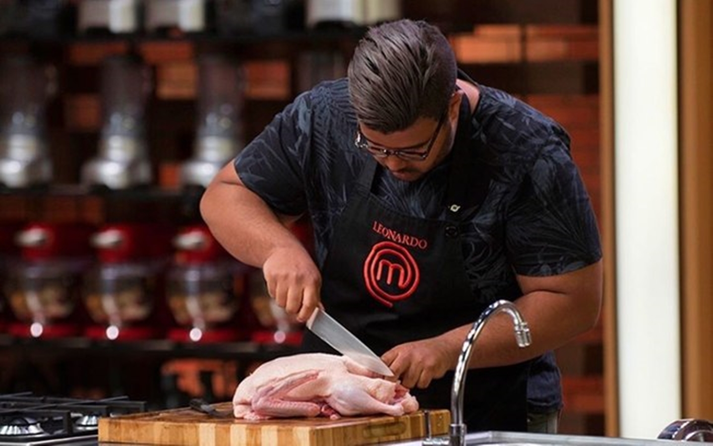 Ex-MasterChef perde 80kg sem cirurgia e mostra resultado nas redes sociais