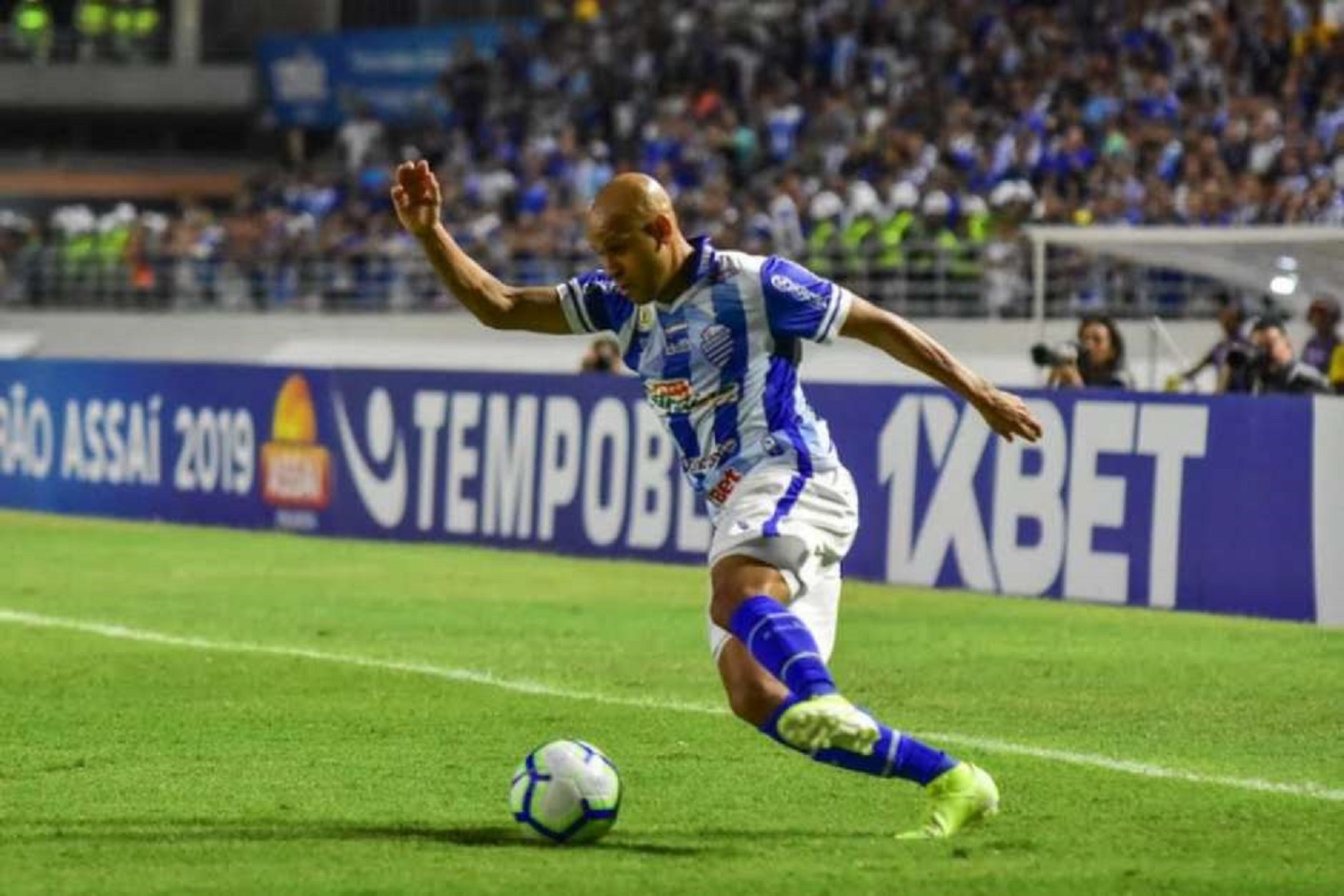 Com boa sequência de jogos pelo CSA, Carlinhos projeta duelo com Botafogo