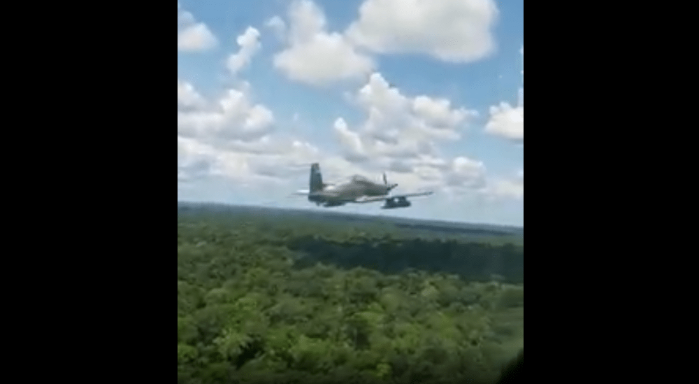 Avião boliviano pode ter sido derrubado por Tucano da Força Aérea do Peru