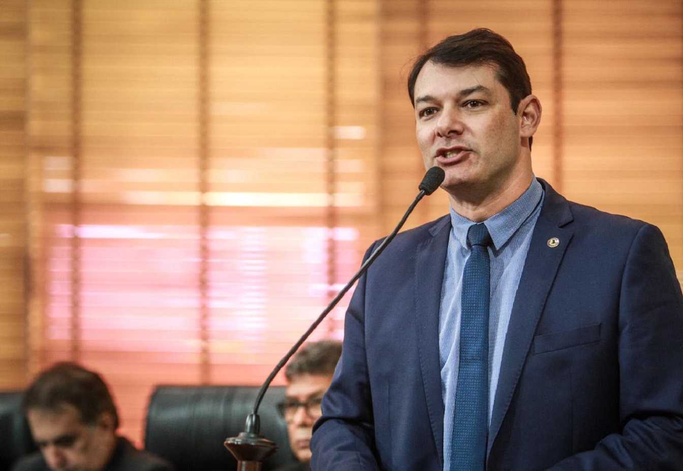 Duarte afirma que acreanos pagam 14 impostos federais em conta de energia