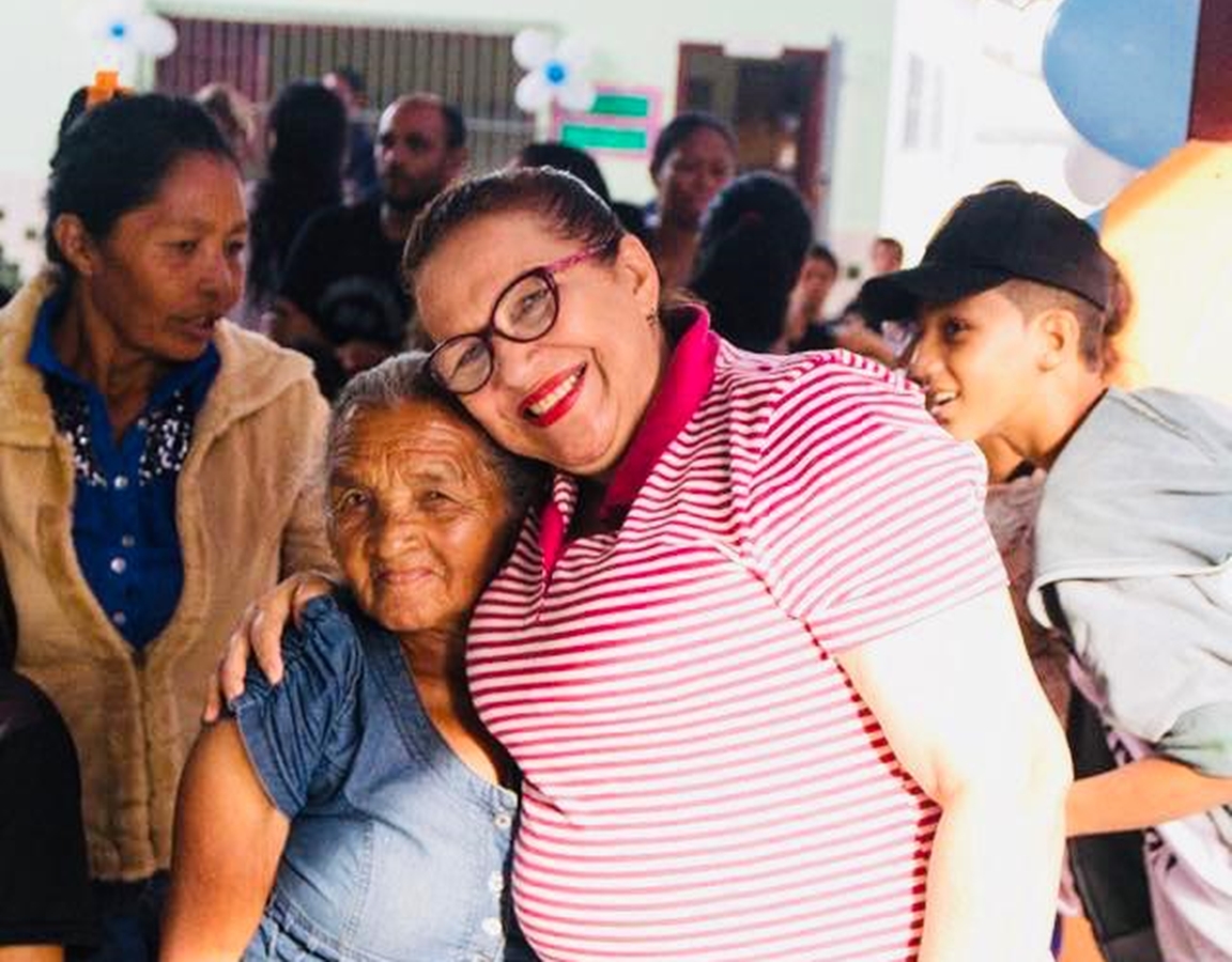 No Dia do Idoso, Doutora Juliana apresenta projetos que beneficiam o público