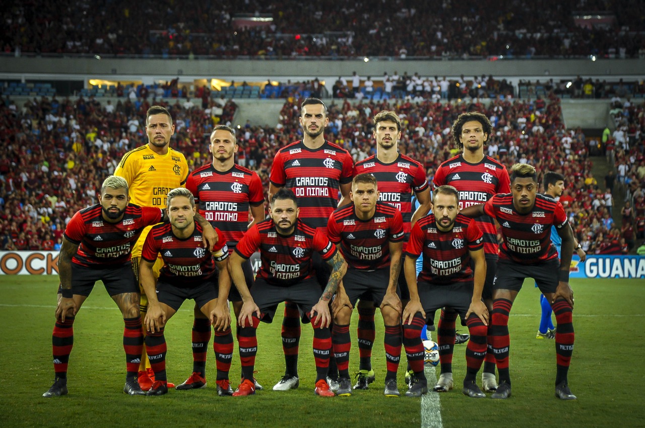 Jogadores do Flamengo param por exame antidoping antes de semifinal contra o Grêmio