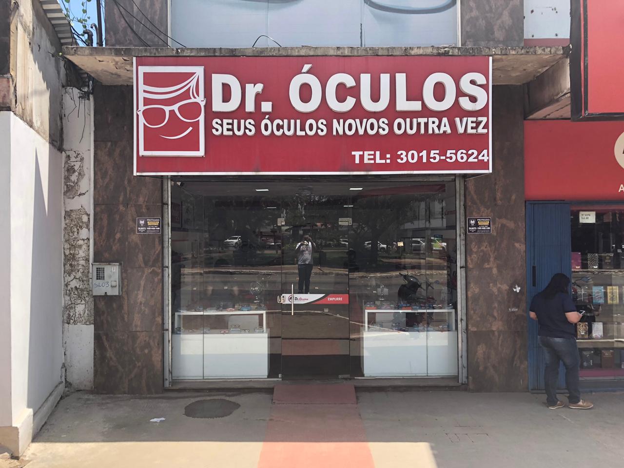 Na Dr. Óculos você compra para o seu filho e ganha desconto de 50% para você