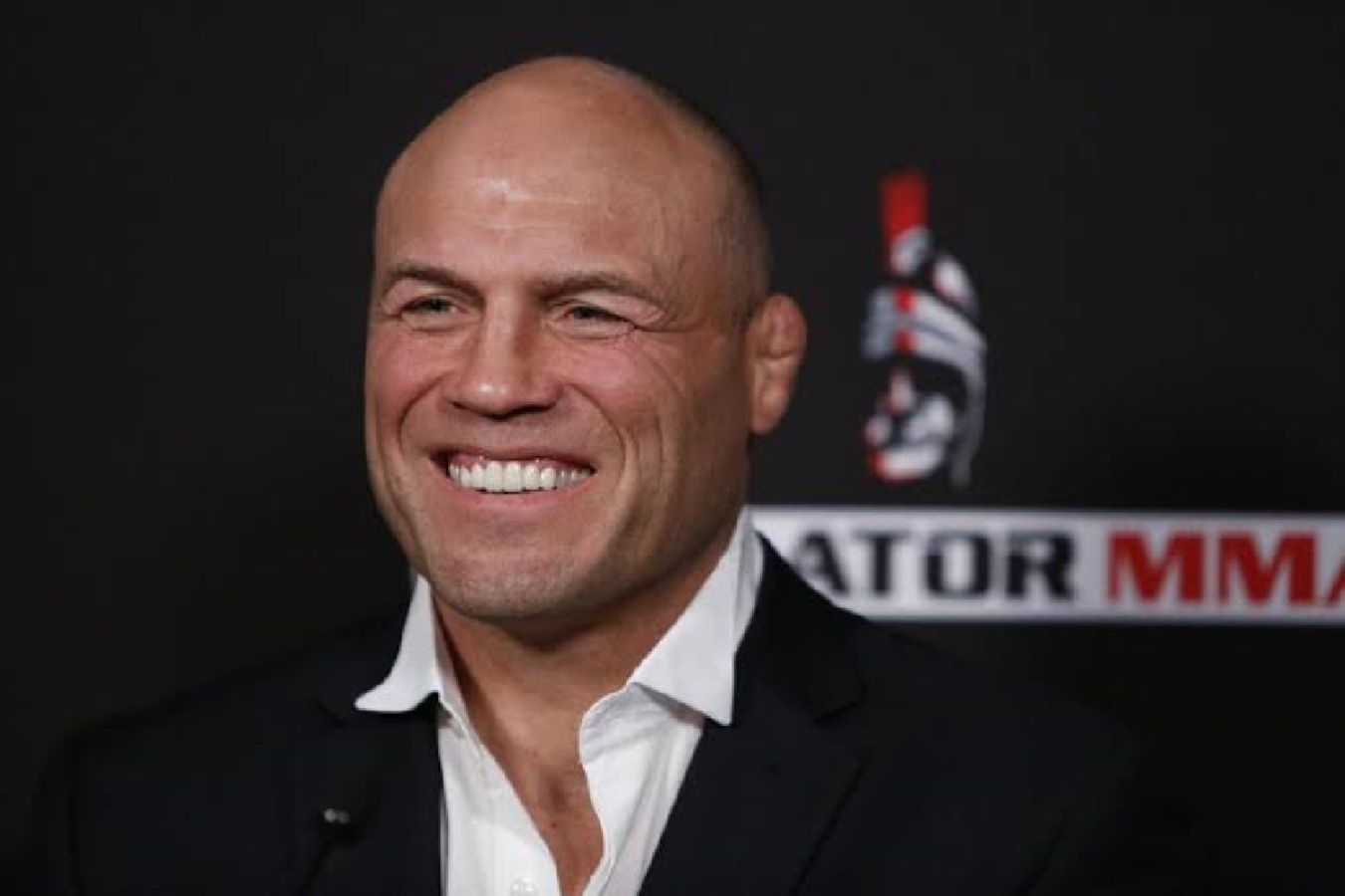 Ex-lutador de MMA se pronuncia após ataque cardíaco: “Ainda não bati as botas”