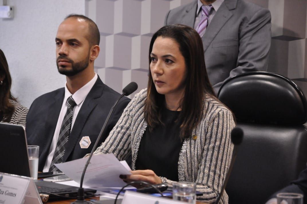 Mailza comemora aprovação de projeto que obriga SUS a fazer exames de câncer em 30 dias