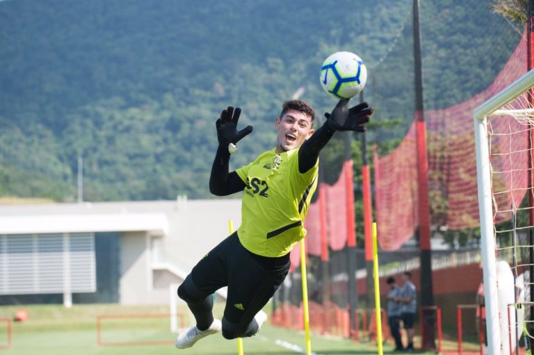 Goleiro acreano Yago Darub acerta transferência para o Cianorte-PR