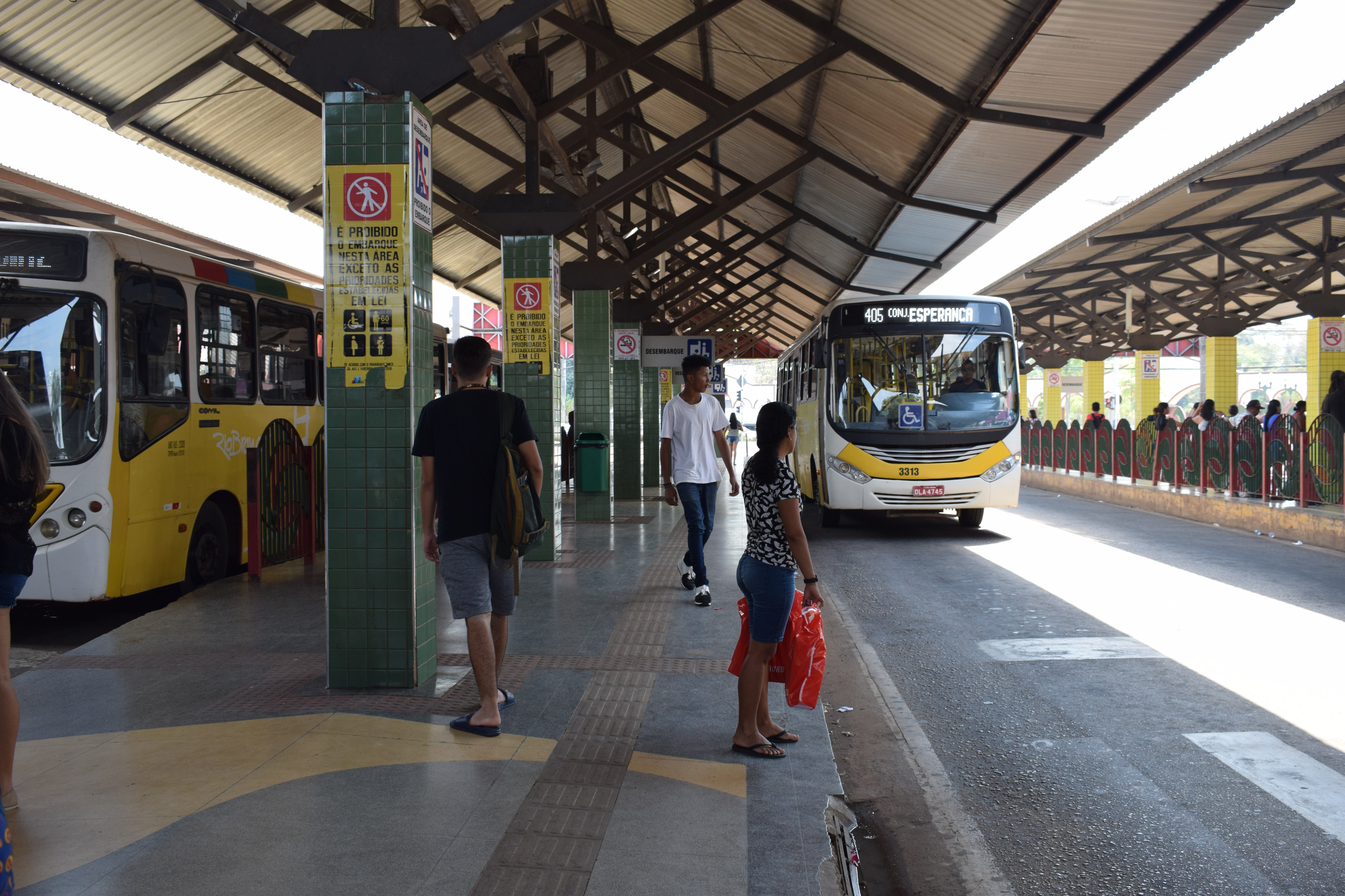 Com feriado e Enem, trânsito e transporte público na Capital sofrem alteração