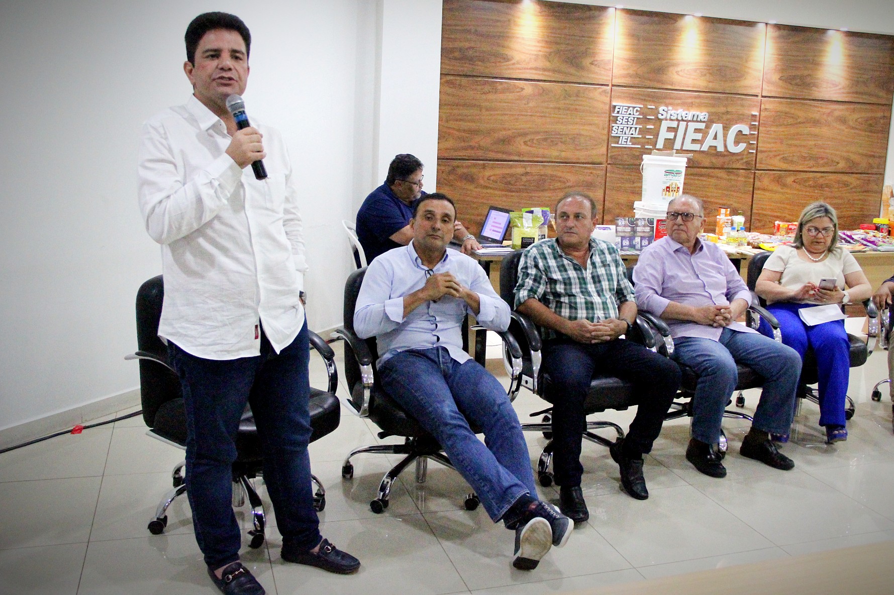 “O sucesso do estado está com vocês”, diz Gladson Cameli na FIEAC