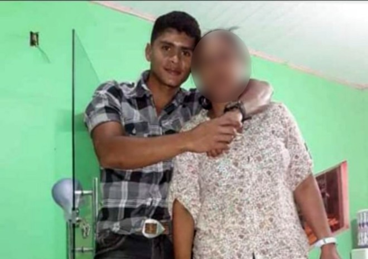 No interior, homem é morto com facada no coração durante bebedeira com amigo