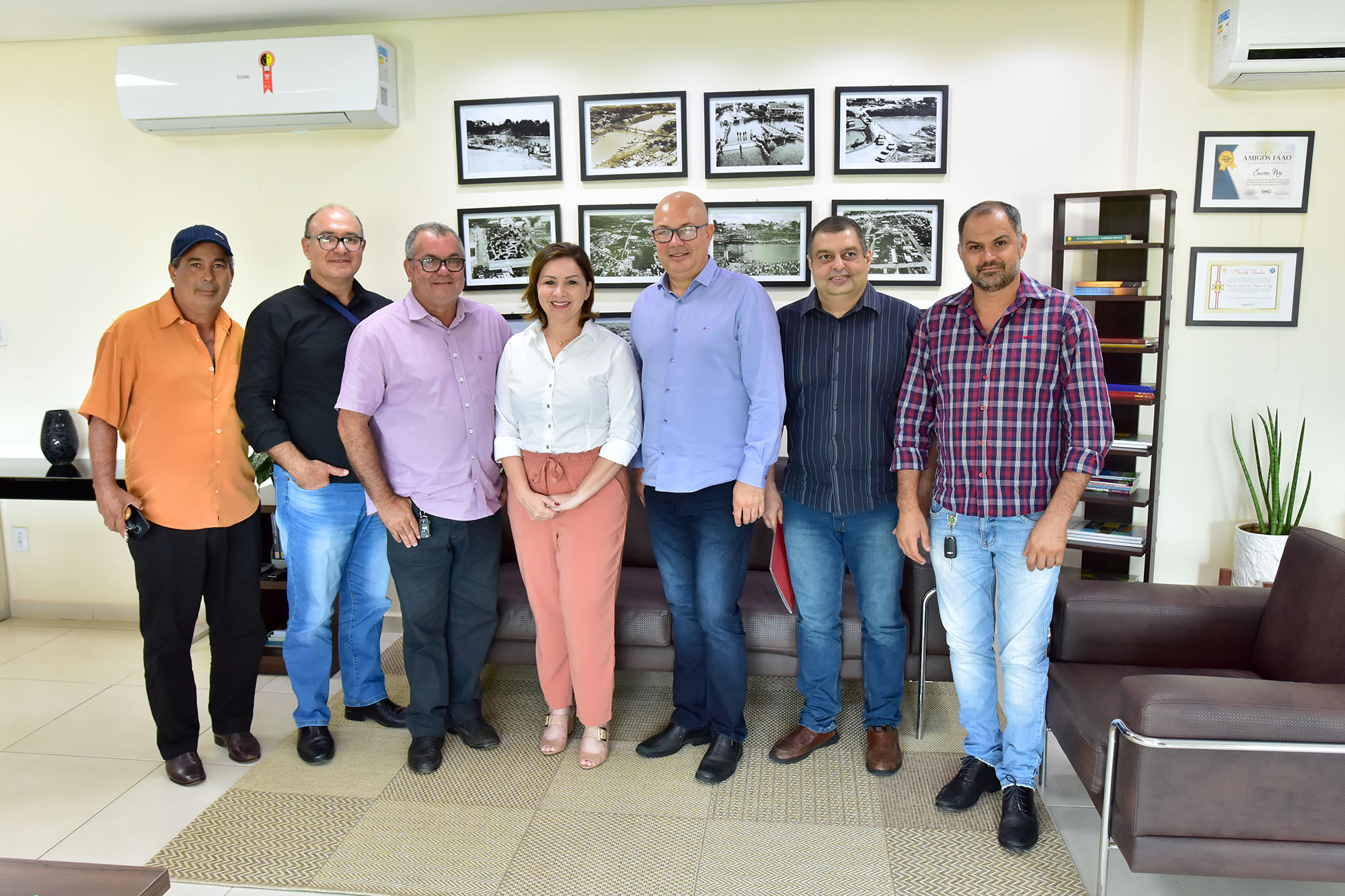 Prefeita Socorro Neri recebe representantes da indústria acreana