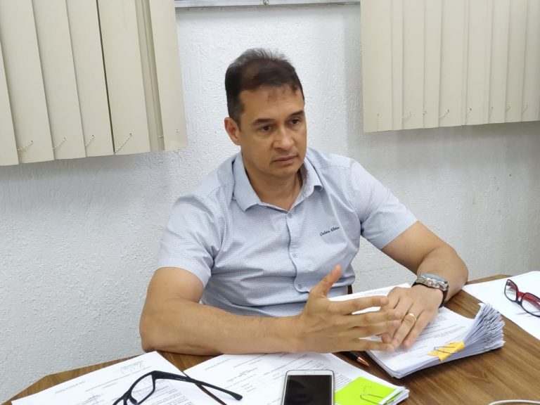 Secretário diz que decreto não é toque de recolher: “Podem circular pelas ruas”