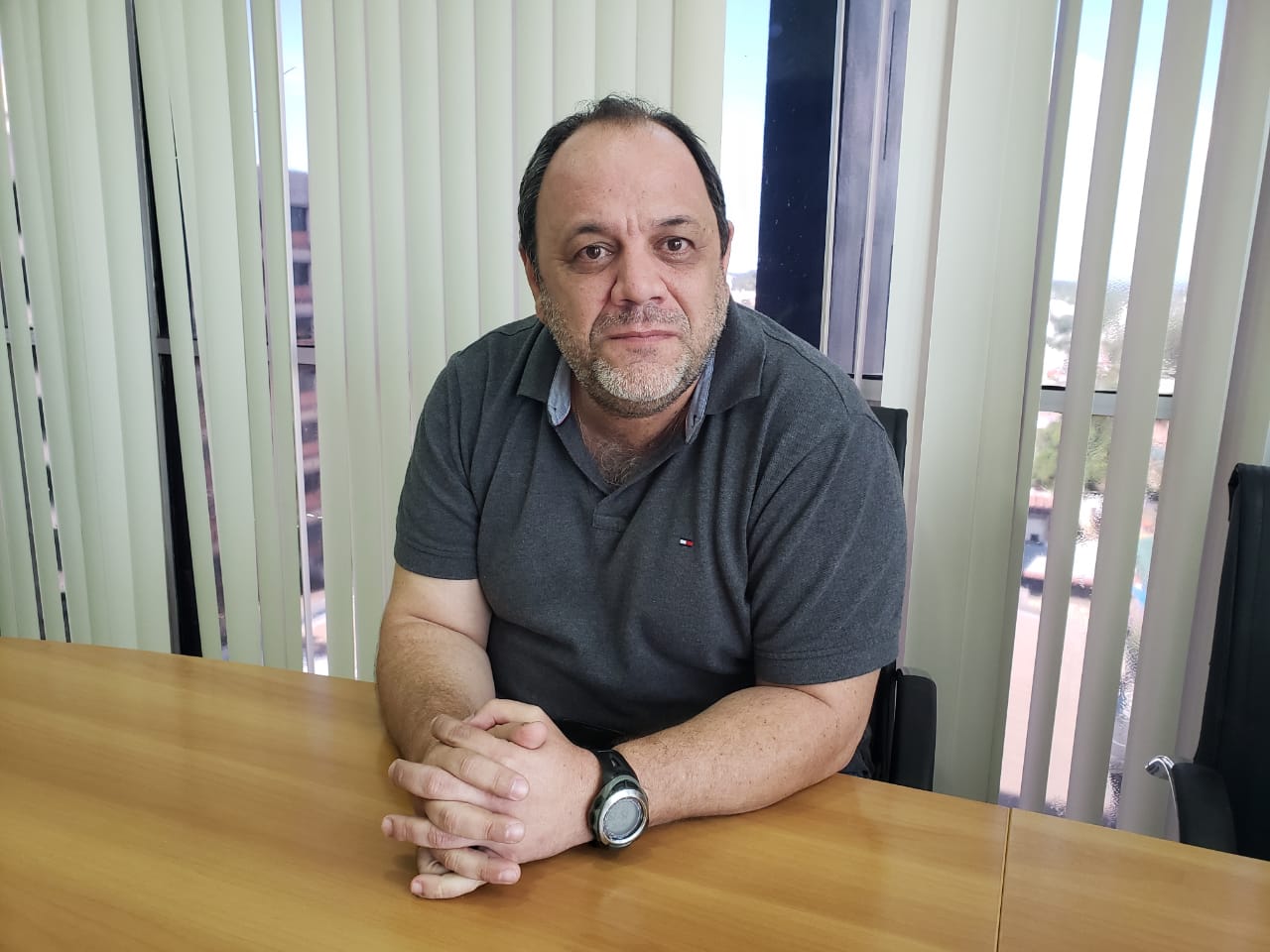 Coronel Rezende: “Para cada canto que olho tenho a sensação de estar sendo engolido”