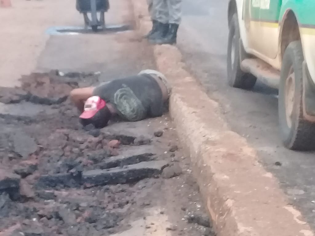 Homem é morto a tiros enquanto trabalhava quebrando asfalto no Alto Alegre