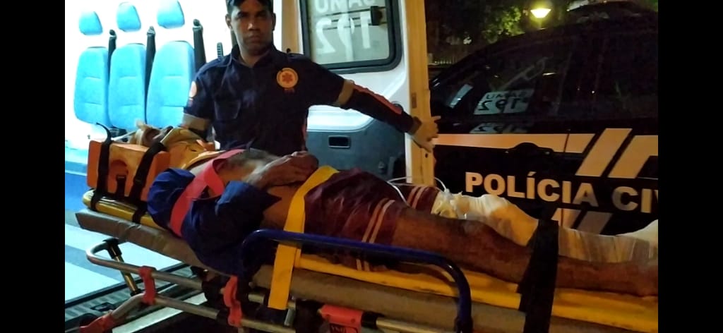 Bebedeira entre amigos quase acaba em morte a terçadadas no Acre