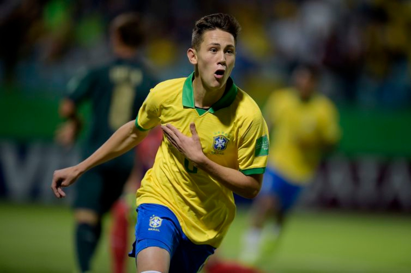 Brasil derrota Itália e está nas semifinais do Mundial Sub-17