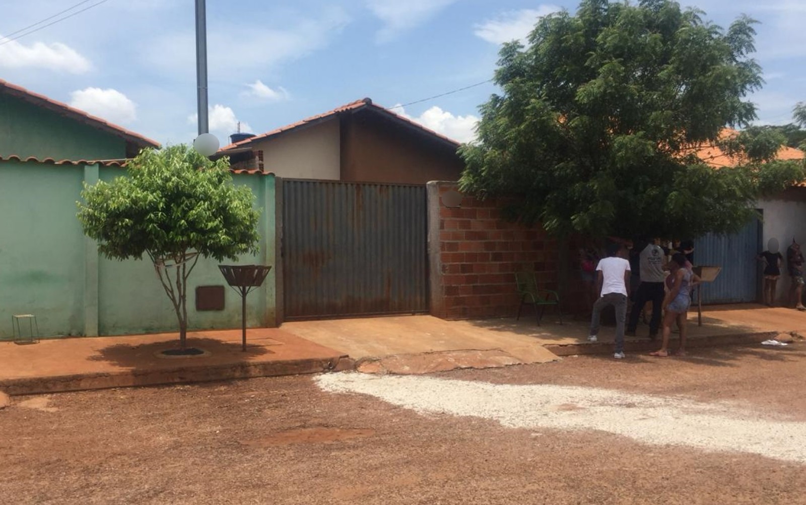 Mãe alega que matou filho enforcado porque ele não quis limpar a casa de madrugada