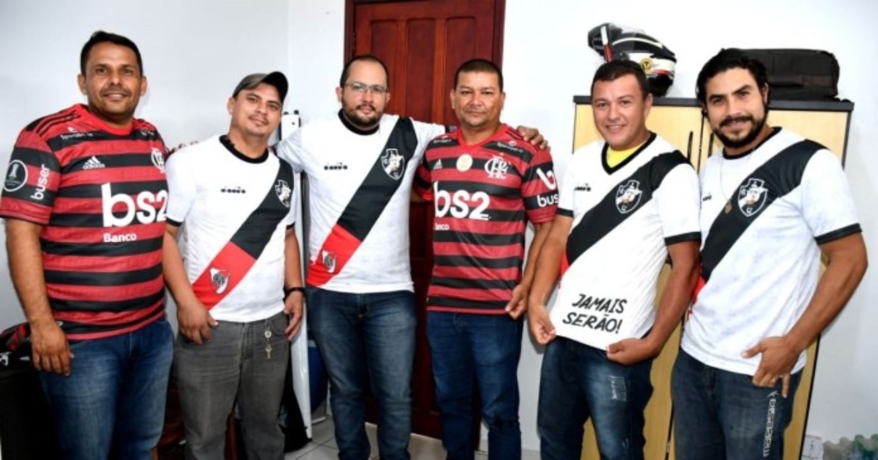 Acreano cria camisa do “RiVasco” para anti-flamenguistas usarem na final da Libertadores