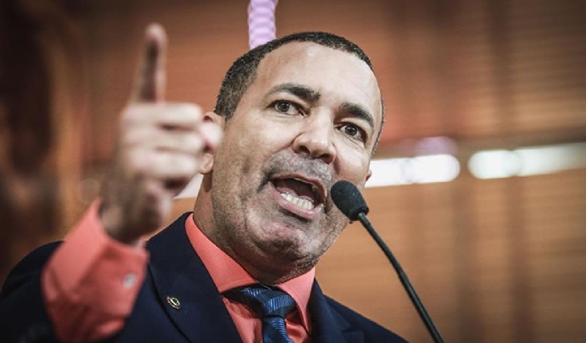 Bancários dizem que não foram traídos por Neném Almeida na votação da reforma