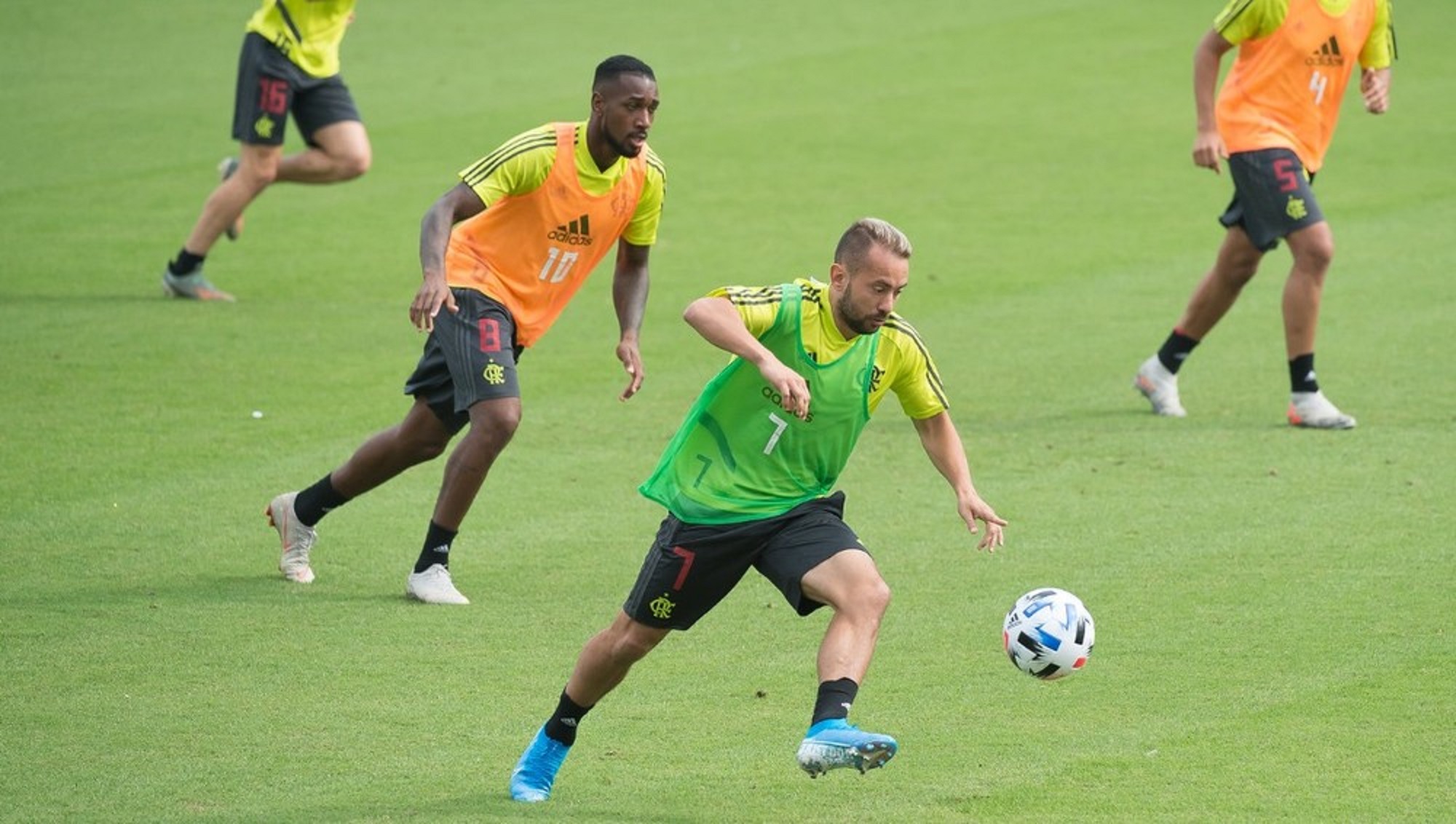 Adversário definido e domingo de trabalho: Flamengo faz primeiro treino no Catar
