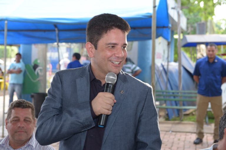 Reforma administrativa de Gladson Cameli é aprovada nas comissões da Aleac