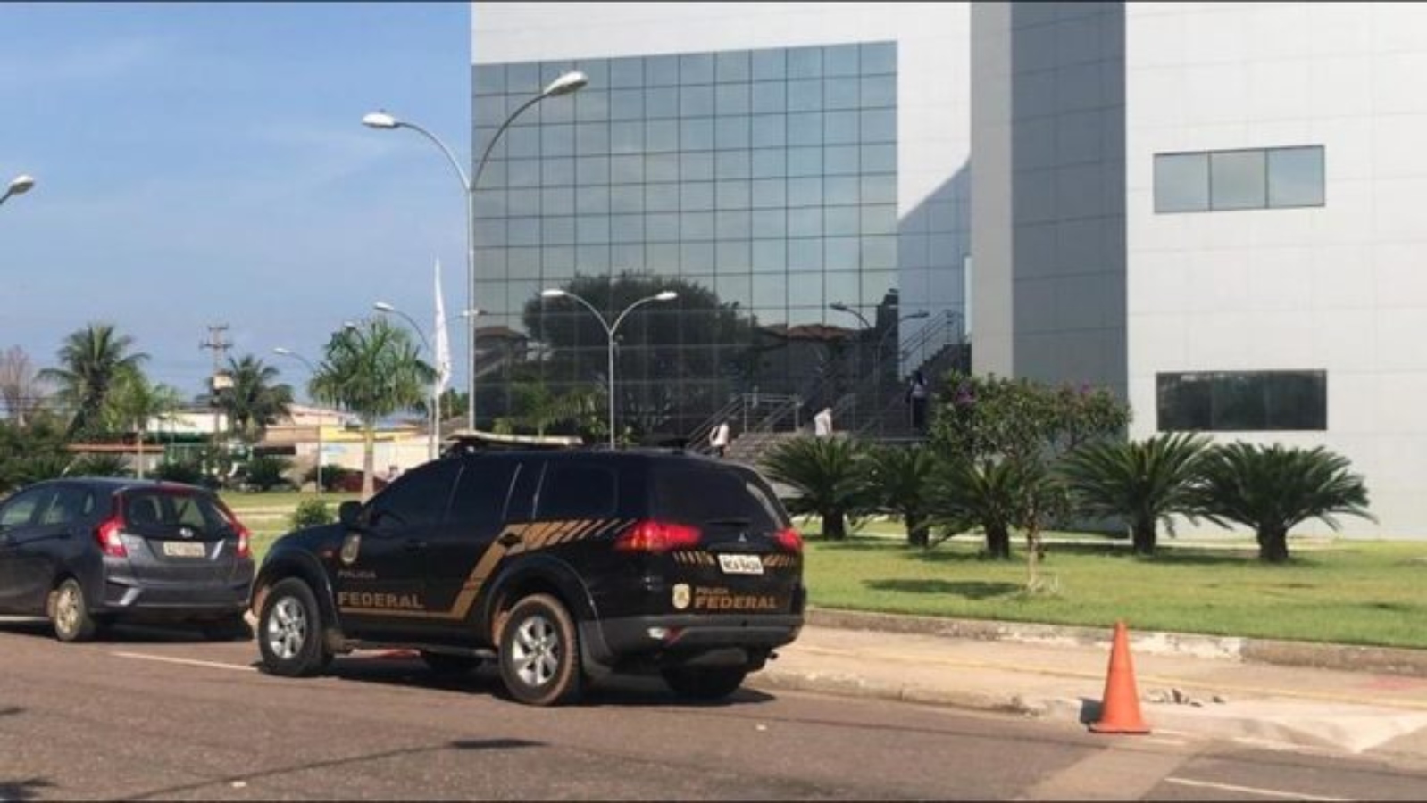 PF faz operação na Assembleia de RO após descobrir assessores fantasmas e fraudes na eleição da casa
