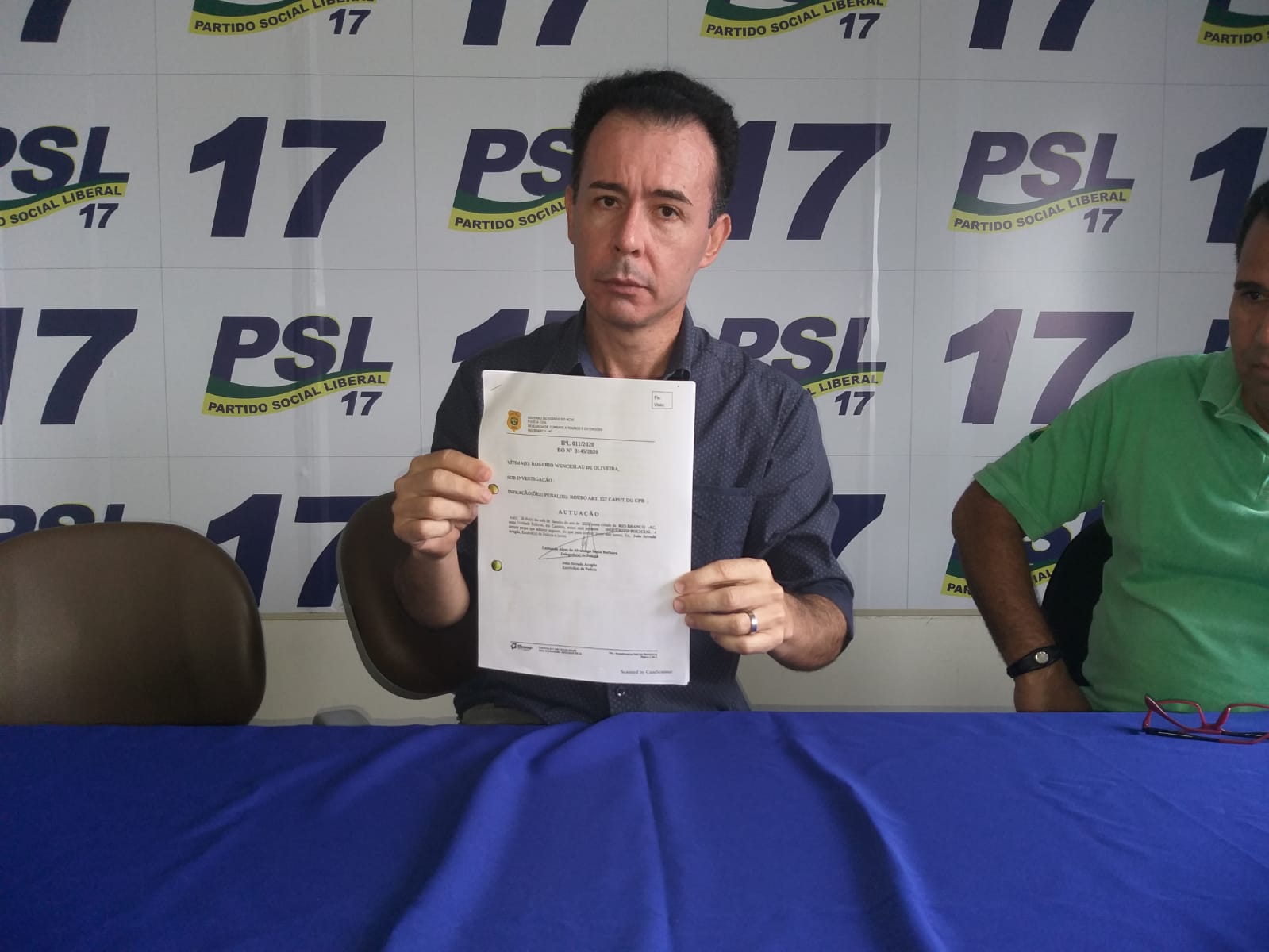 Wenceslau apresenta inquérito que comprova arrastão na Estrada do Amapá