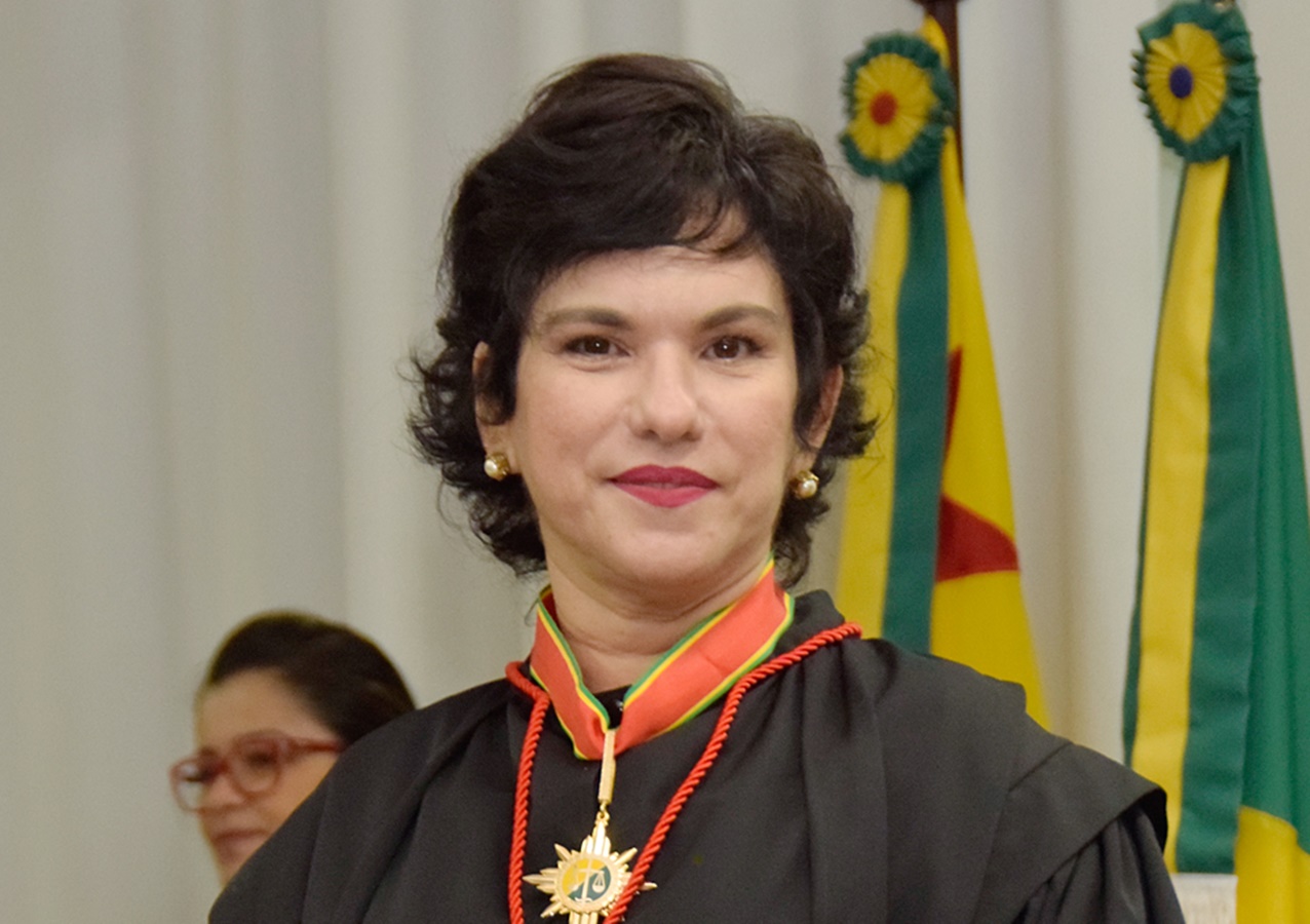 Procuradora-geral de Justiça toma posse para novo mandato à frente do MPAC
