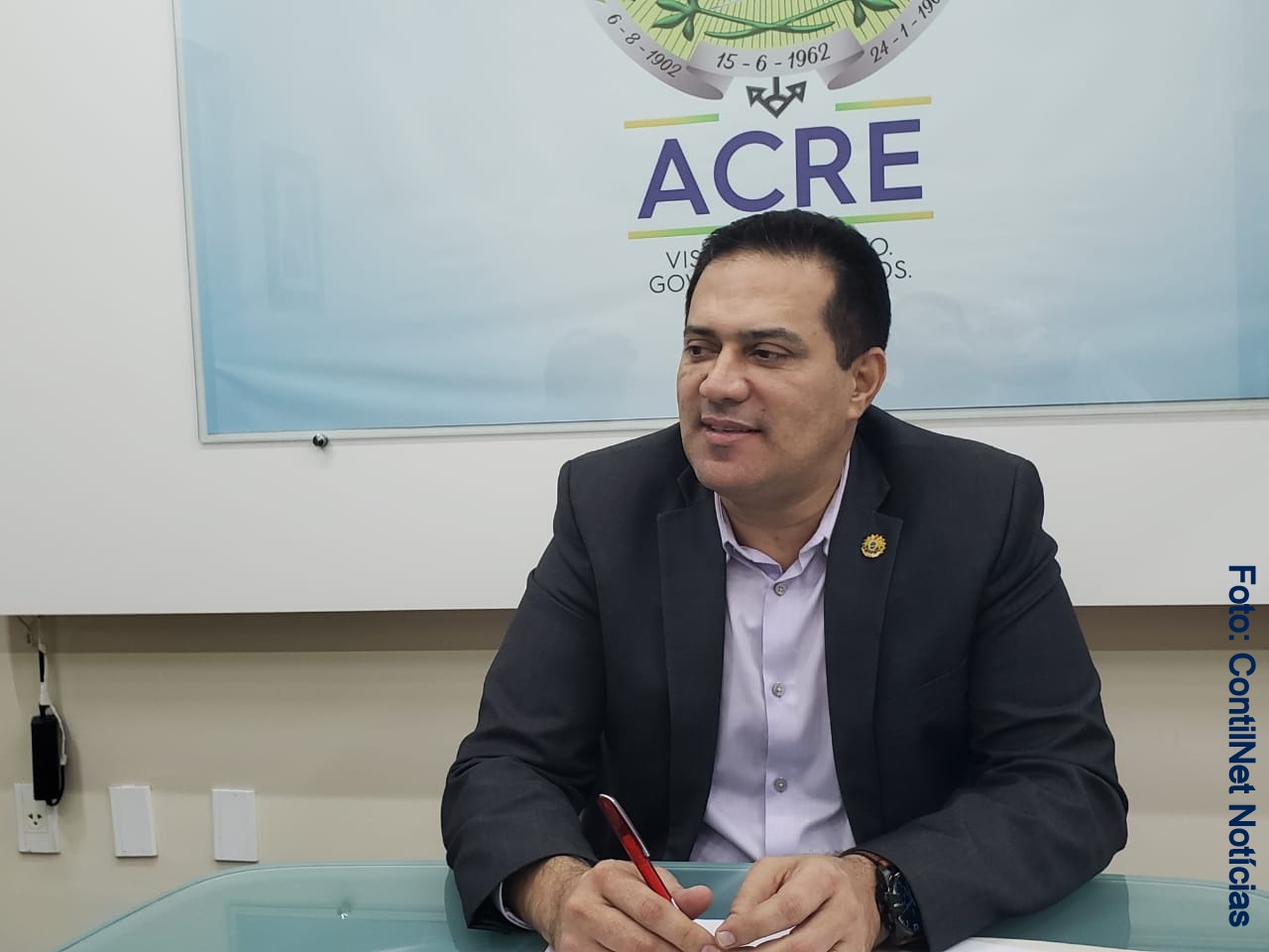 Gladson e Ghelen Diniz dizem que Ribamar Trindade pode ficar na Casa Civil