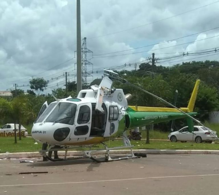 Vídeo: helicóptero do governo é atingido por caminhão ao tentar decolar